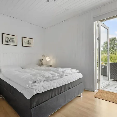 8127-hornslet-havhusevej-84 Semesterbostad *